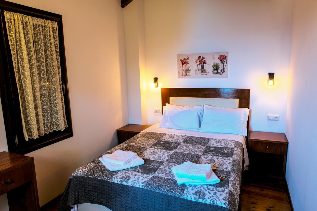 Hotel To Mpalkoni à Chorefton Extérieur photo