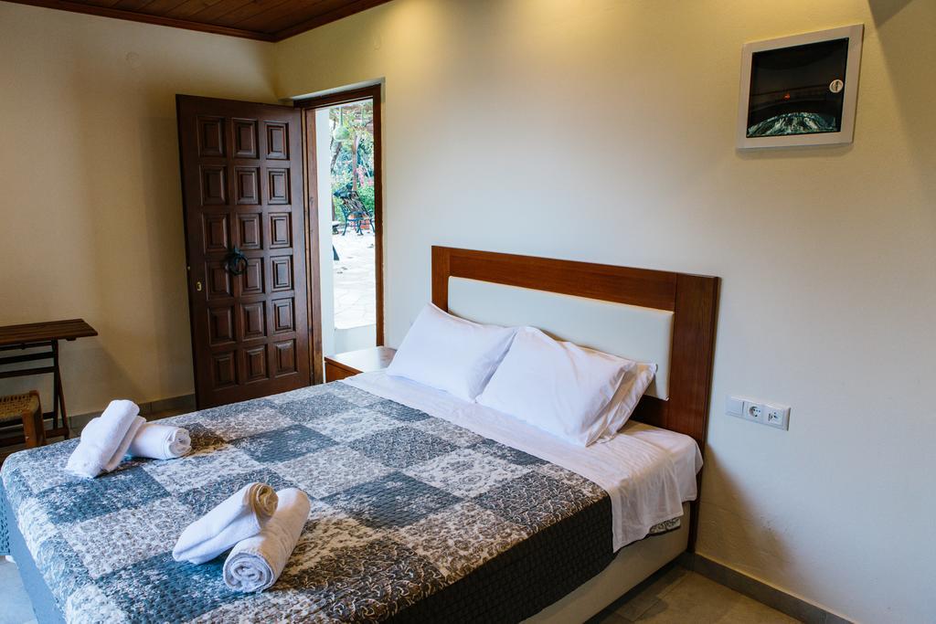 Hotel To Mpalkoni à Chorefton Extérieur photo